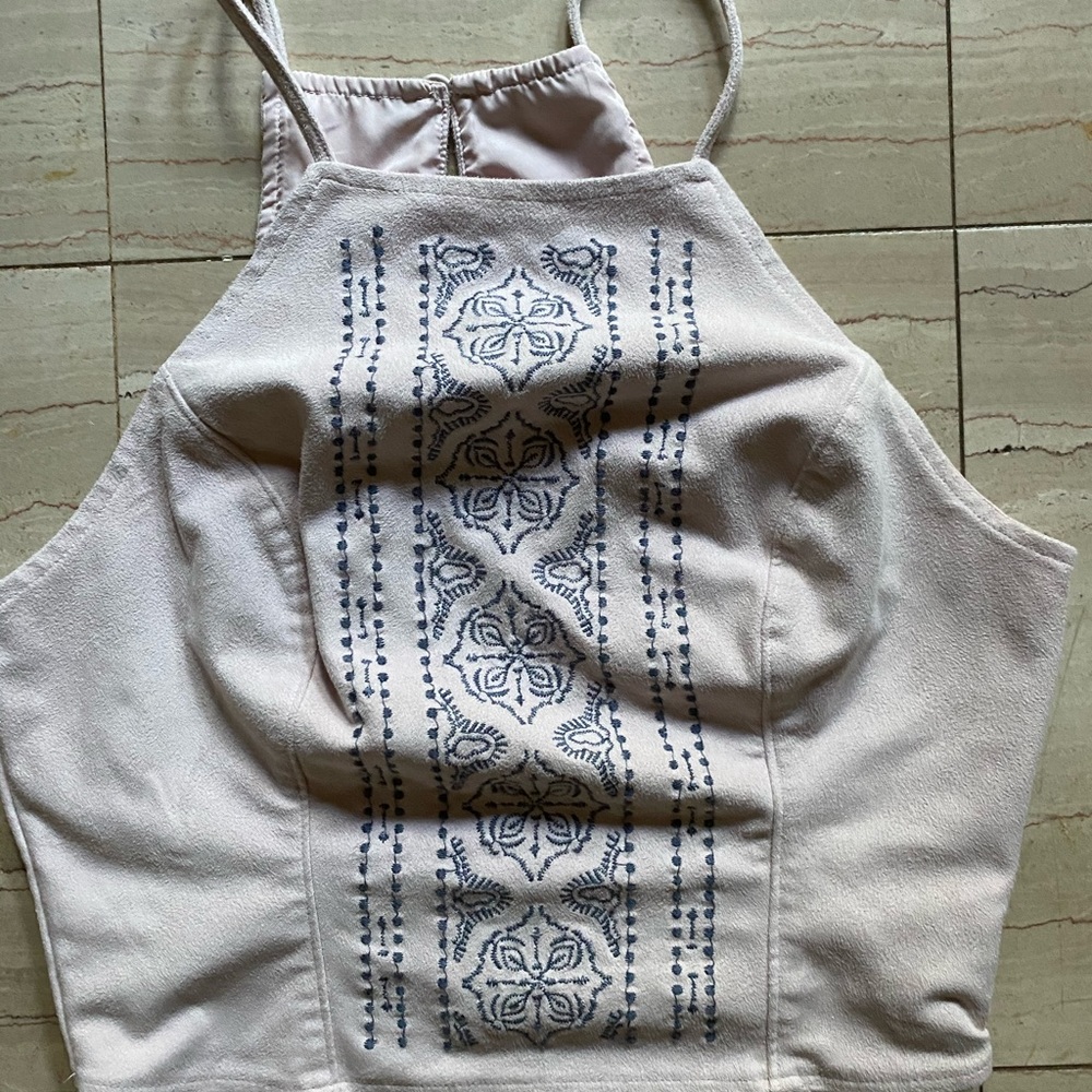 Abercrombie tribal crop